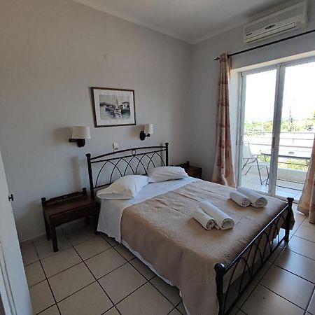 אליקאנאס Hotel Villa Mantalena מראה חיצוני תמונה