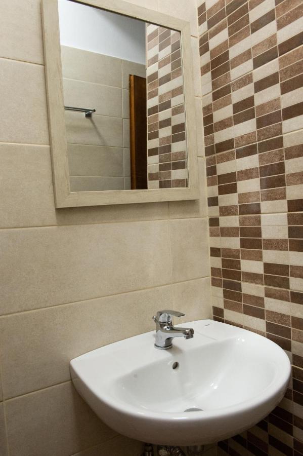אליקאנאס Hotel Villa Mantalena מראה חיצוני תמונה