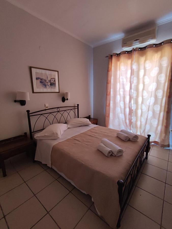 אליקאנאס Hotel Villa Mantalena מראה חיצוני תמונה