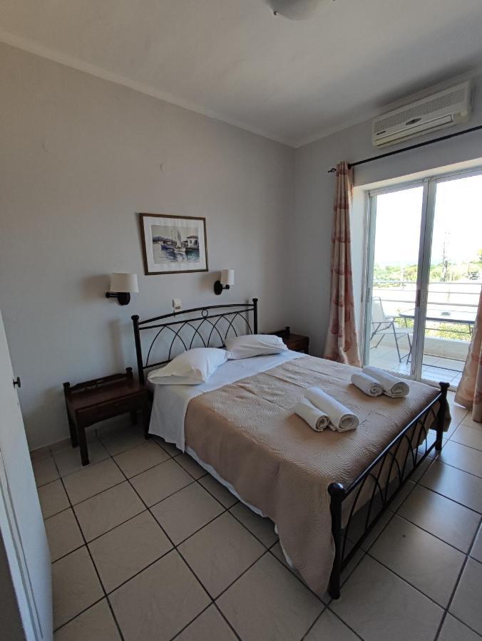 אליקאנאס Hotel Villa Mantalena מראה חיצוני תמונה