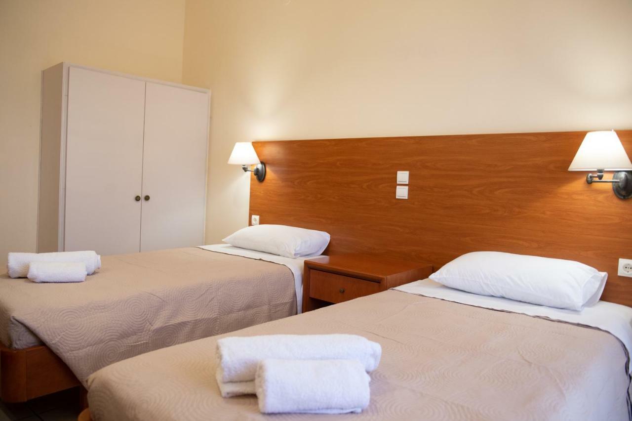 אליקאנאס Hotel Villa Mantalena מראה חיצוני תמונה